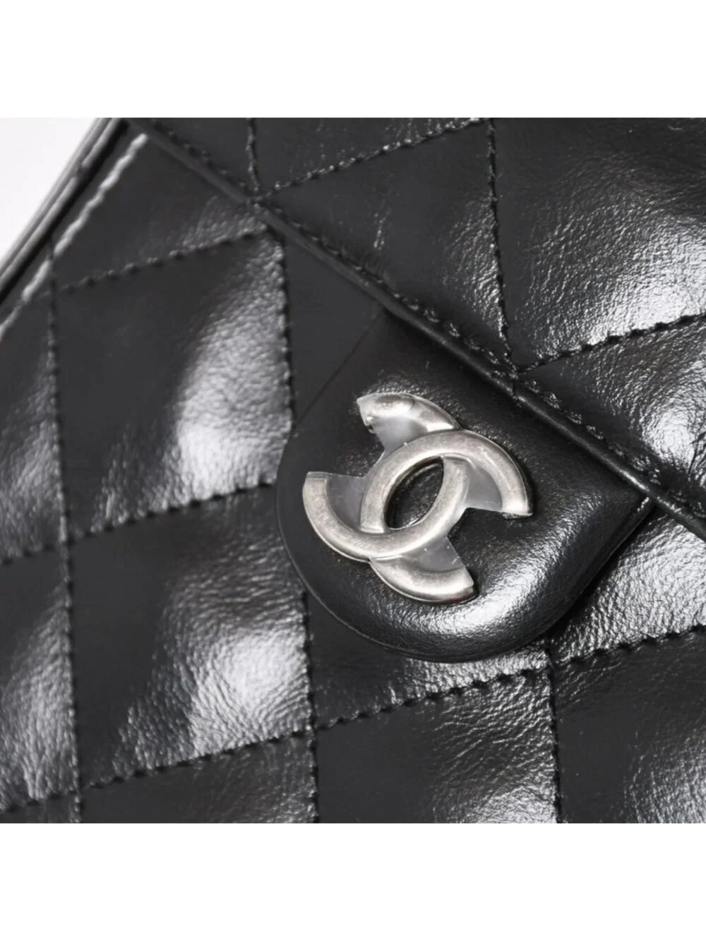 Chanel 25 Large Handbag Base Grained Calfskin CC Logo Black